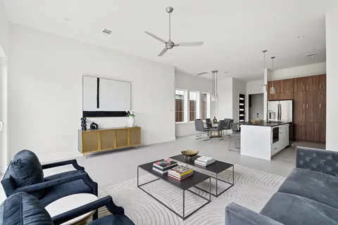 $499,000 | 111 East 32nd Street, Unit C, Houston, TX 77018