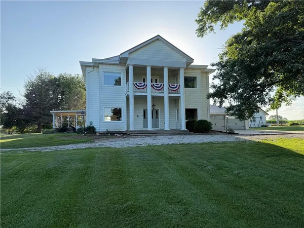 $397,000 | 6585 Northeast Catawba Road, Breckenridge, MO 64625