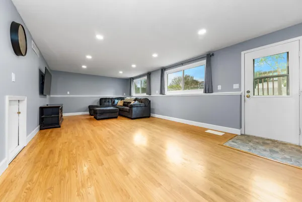 $279,500 | 311 Oak Tree Drive, Clinton, MI 49236