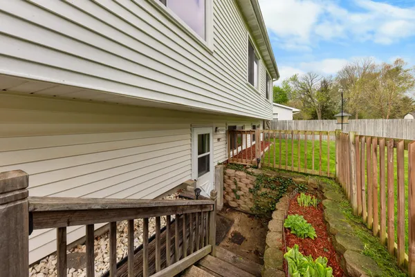 $279,500 | 311 Oak Tree Drive, Clinton, MI 49236