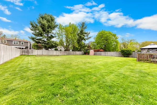 $279,500 | 311 Oak Tree Drive, Clinton, MI 49236