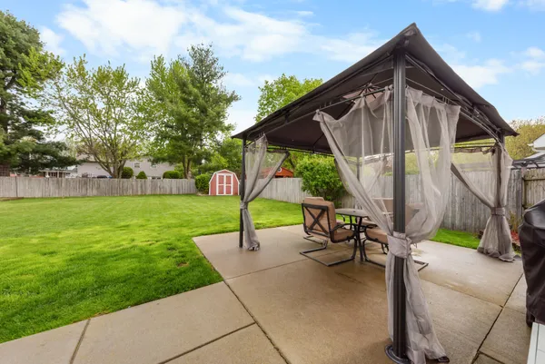 $279,500 | 311 Oak Tree Drive, Clinton, MI 49236