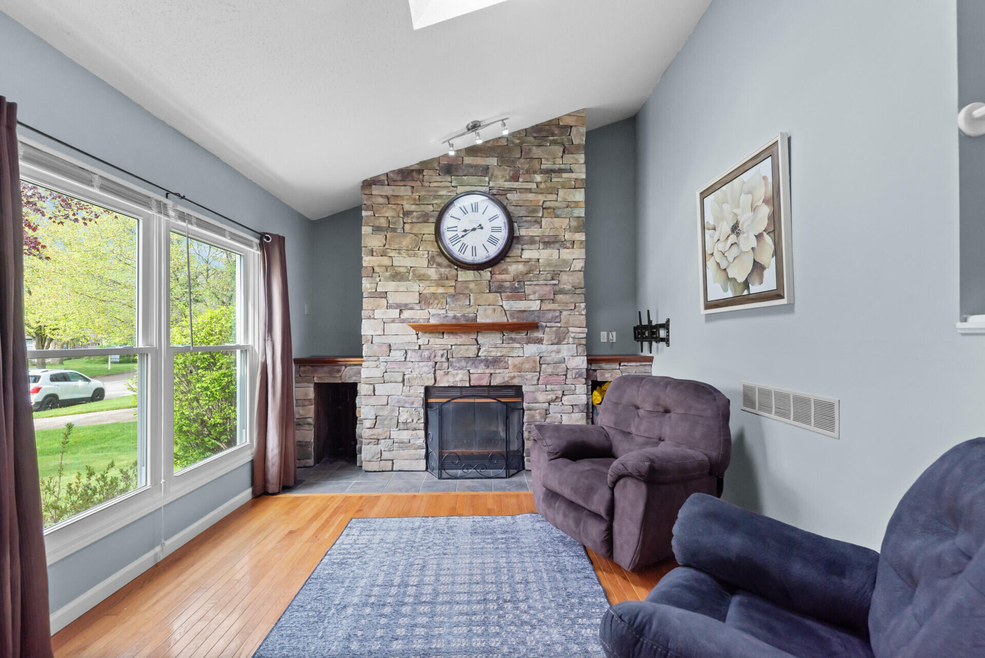 311 Oak Tree Drive Clinton, MI 49236 - Photo 4 of 57 015_18 - Copy
