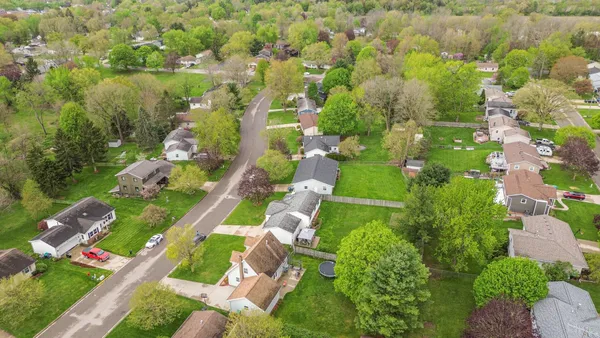 $279,500 | 311 Oak Tree Drive, Clinton, MI 49236