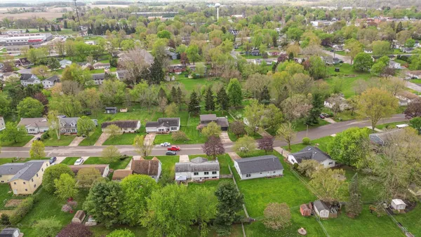 $279,500 | 311 Oak Tree Drive, Clinton, MI 49236
