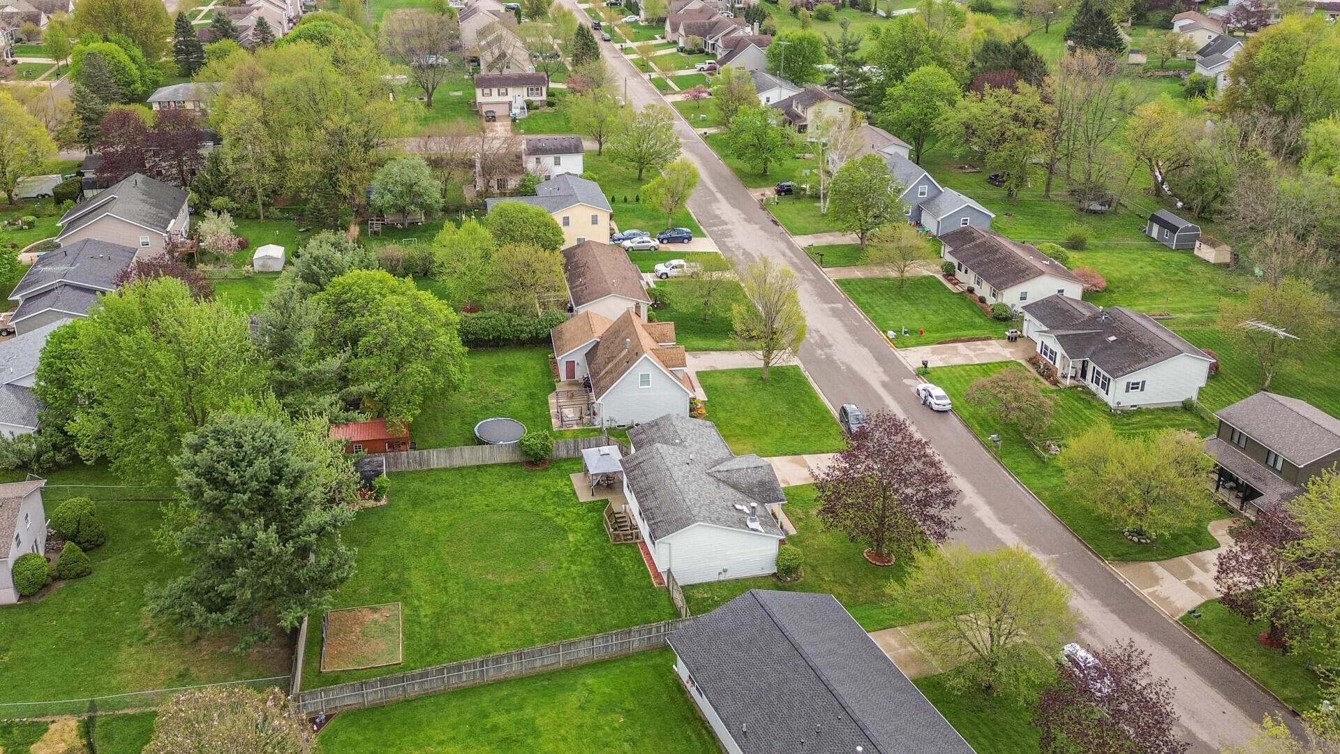 311 Oak Tree Drive Clinton, MI 49236 - Photo 48 of 57 047_10