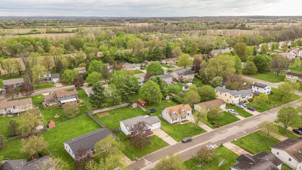 $279,500 | 311 Oak Tree Drive, Clinton, MI 49236