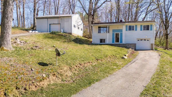 $199,900 | 2529 East Ridgewood Street, New Castle, IN 47362
