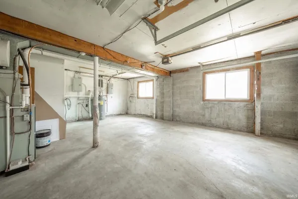 $199,900 | 2529 East Ridgewood Street, New Castle, IN 47362