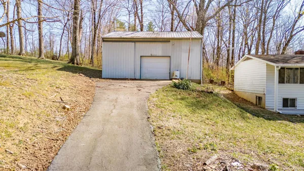 $199,900 | 2529 East Ridgewood Street, New Castle, IN 47362