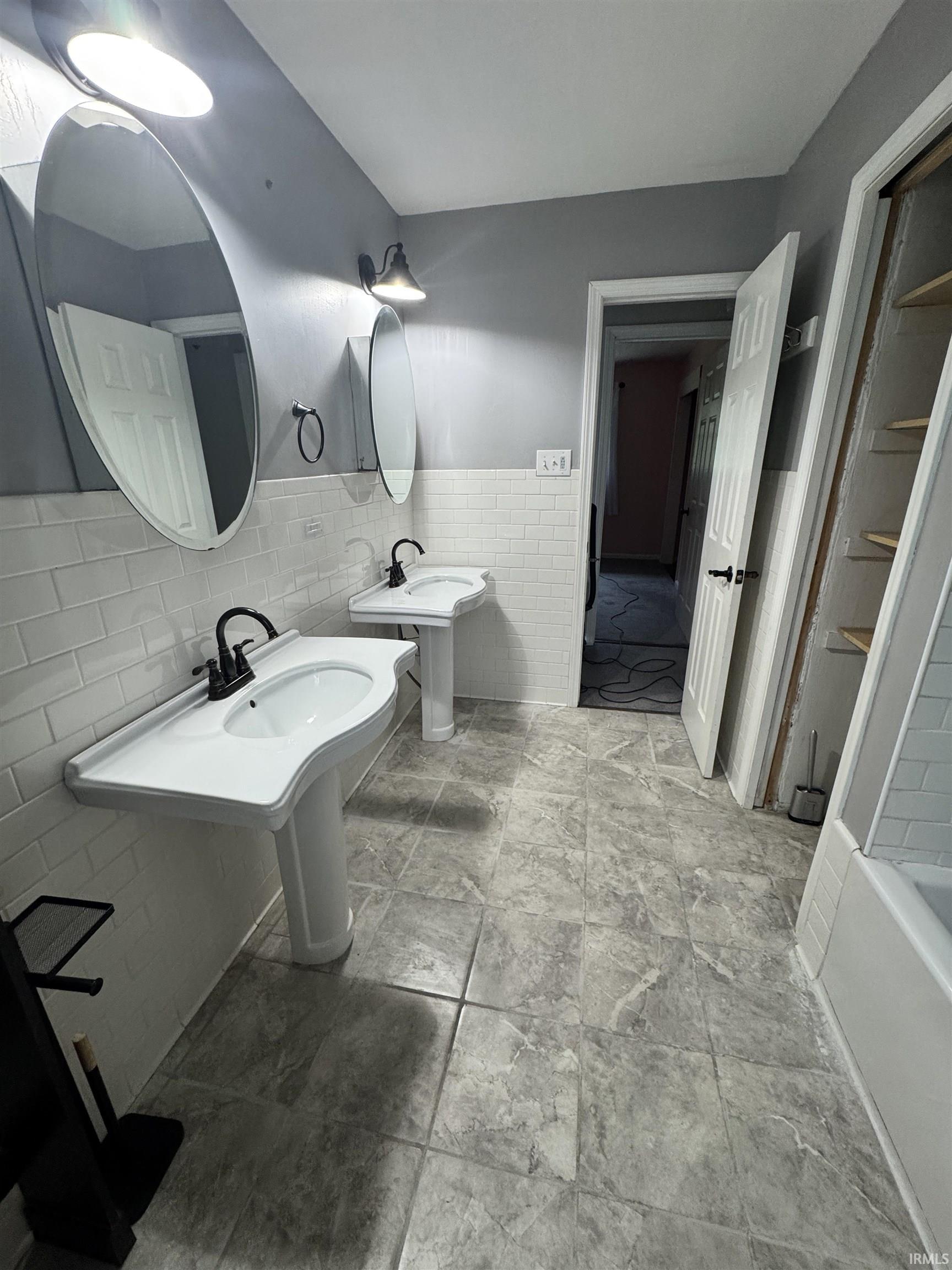 7785 South Fairfax Road Bloomington, IN 47401 - Photo 18 of 27 Gallery Image 18