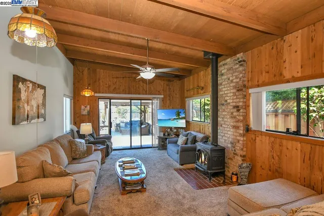 $949,800 | 1311 Via Manzanas, San Lorenzo, CA 94580