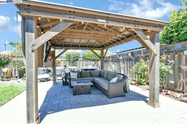 $949,800 | 1311 Via Manzanas, San Lorenzo, CA 94580