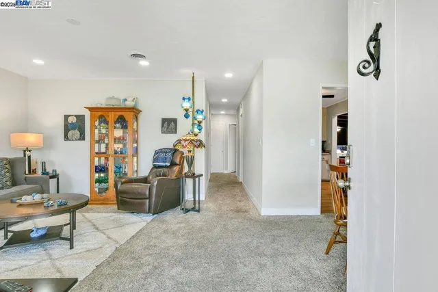 $949,800 | 1311 Via Manzanas, San Lorenzo, CA 94580