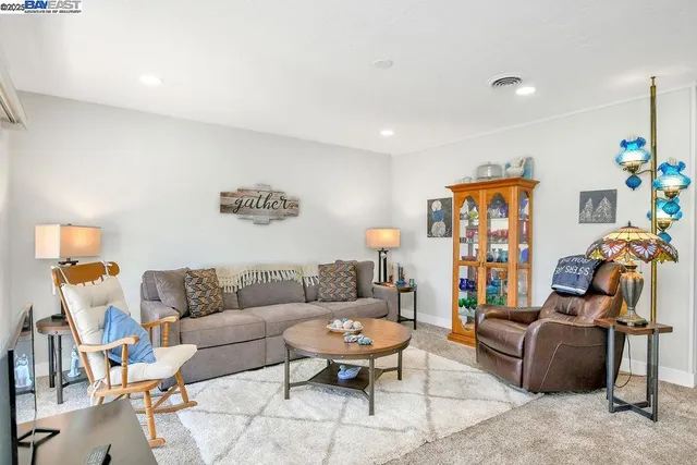 $949,800 | 1311 Via Manzanas, San Lorenzo, CA 94580