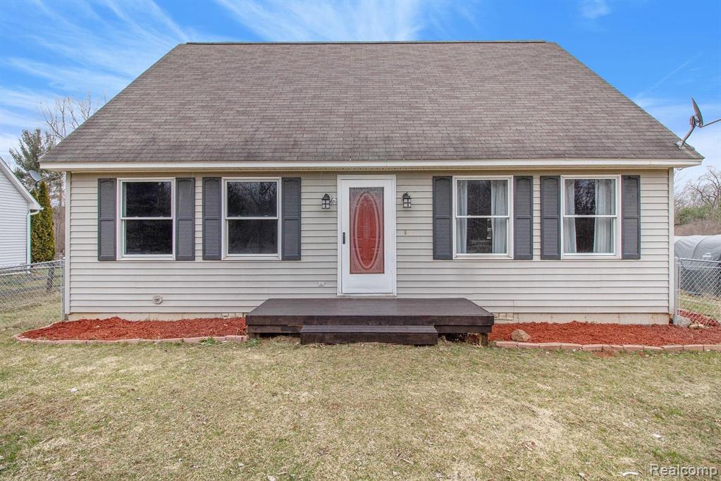 15037 Bird Road Byron, MI 48418 - Photo 10 of 34