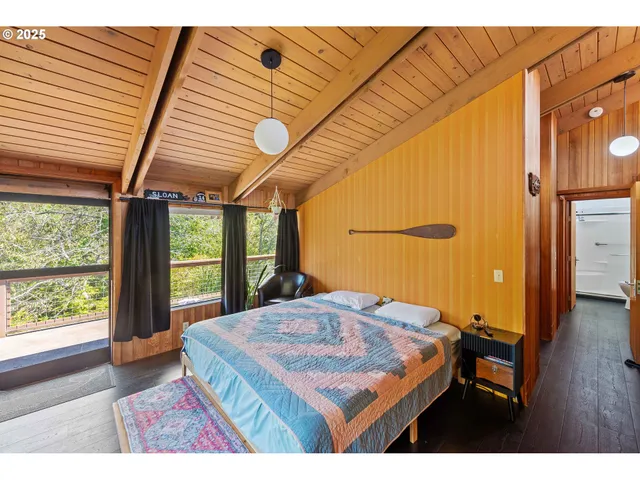 $750,000 | 705 Ohio Avenue Northeast, Bandon, OR 97411