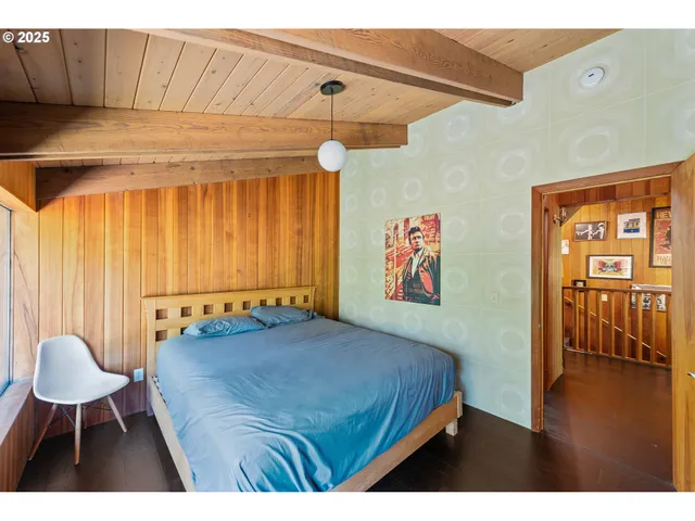 $750,000 | 705 Ohio Avenue Northeast, Bandon, OR 97411