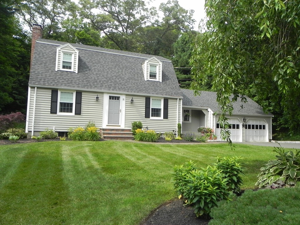 8 Rockland Road Danvers, MA 01923 - Photo 2 of 30 Gallery Image 2