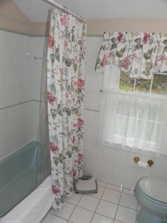 8 Rockland Road Danvers, MA 01923 - Photo 24 of 30 Gallery Image 24