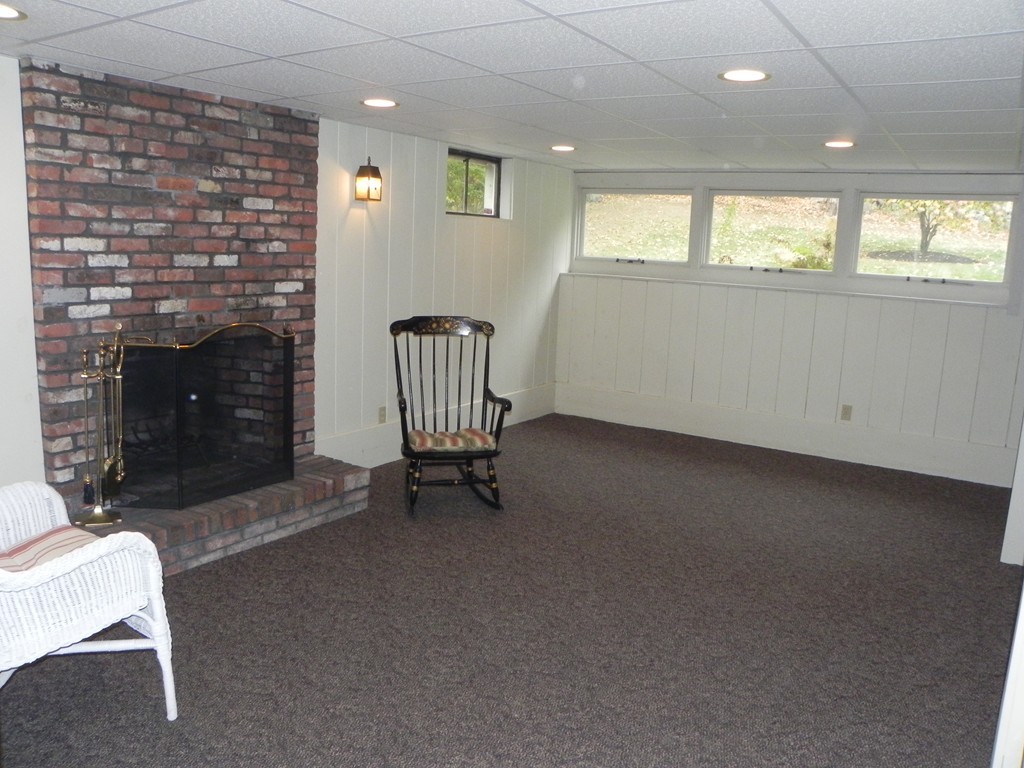 8 Rockland Road Danvers, MA 01923 - Photo 26 of 30 Gallery Image 26