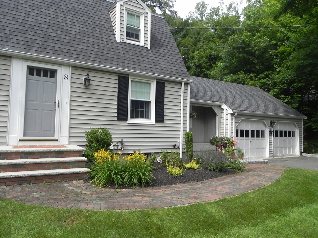 8 Rockland Road Danvers, MA 01923 - Photo 3 of 30 Gallery Image 3