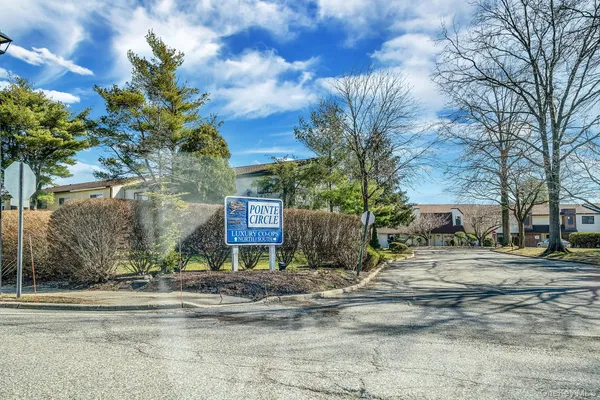 $229,000 | 222 Pointe Circle North, Unit 2, Coram, NY 11727