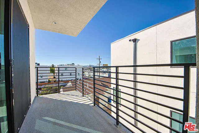 $3,295,000 | 5707 Auckland Avenue, North Hollywood, CA 91601