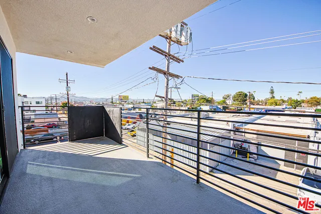 $3,295,000 | 5707 Auckland Avenue, North Hollywood, CA 91601