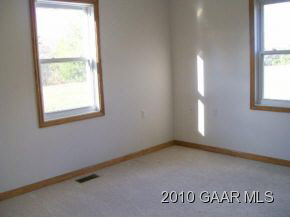 2626 Jackson River Road Covington, VA 24426 - Photo 6 of 10 Gallery Image 6
