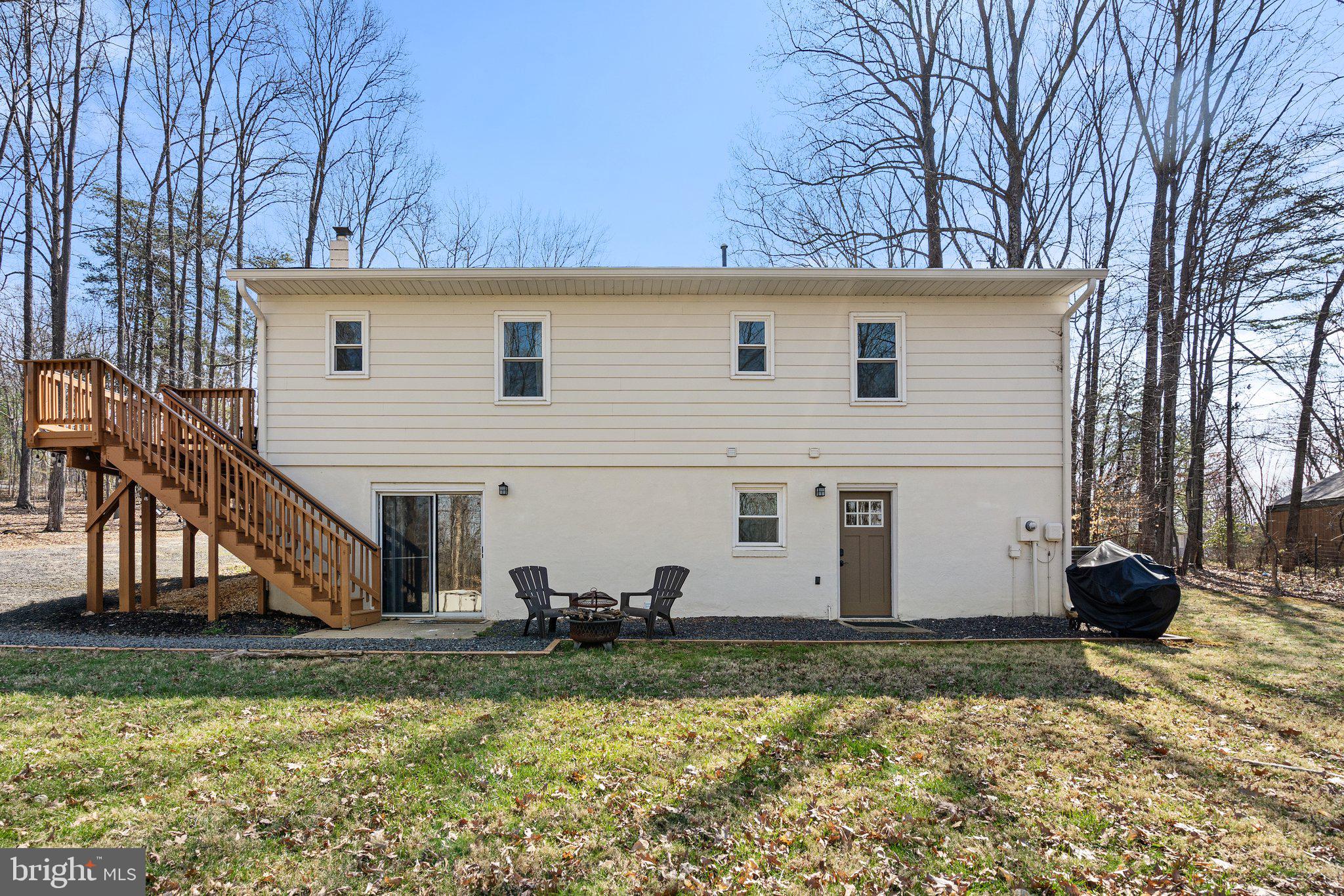 7258 Baldwin Ridge Road, Unit B Warrenton, VA 20187 - Photo 11 of 36
