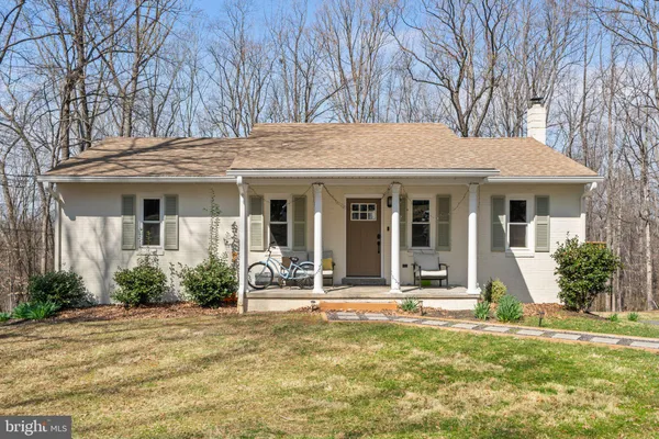 $2,350 | 7258 Baldwin Ridge Road, Unit B, Warrenton, VA 20187