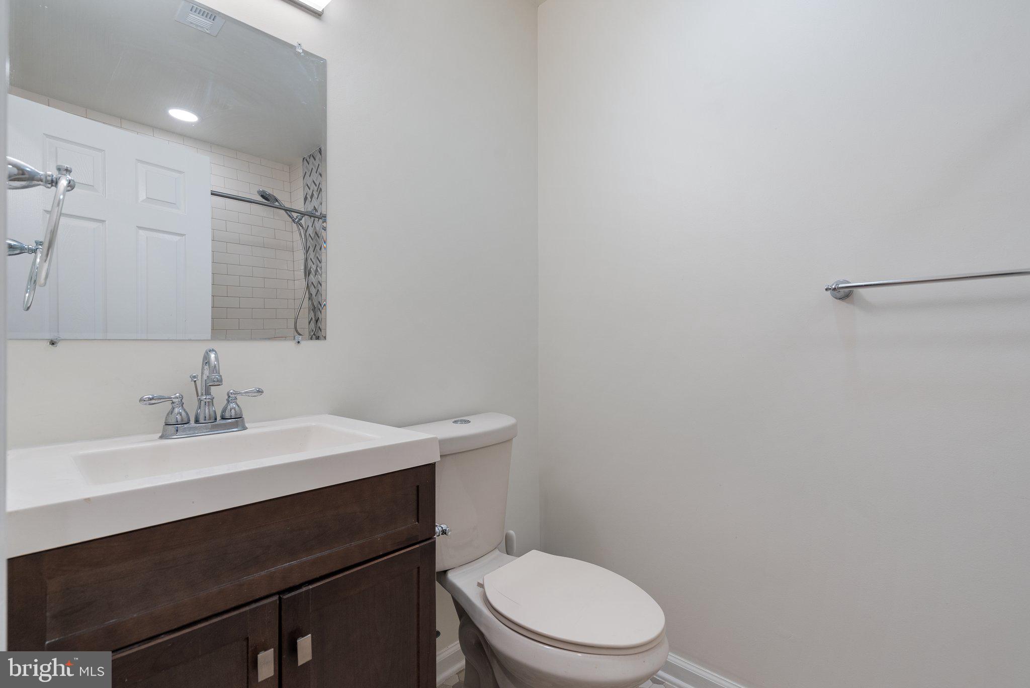 7258 Baldwin Ridge Road, Unit B Warrenton, VA 20187 - Photo 20 of 36