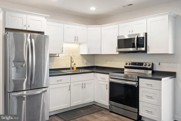 $2,350 | 7258 Baldwin Ridge Road, Unit B, Warrenton, VA 20187