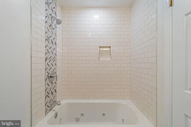 $2,650 | 7258 Baldwin Ridge Road, Unit B, Warrenton, VA 20187