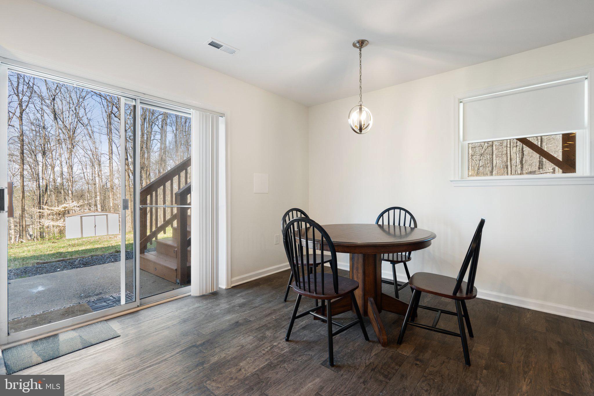 7258 Baldwin Ridge Road, Unit B Warrenton, VA 20187 - Photo 34 of 36 Dinning room