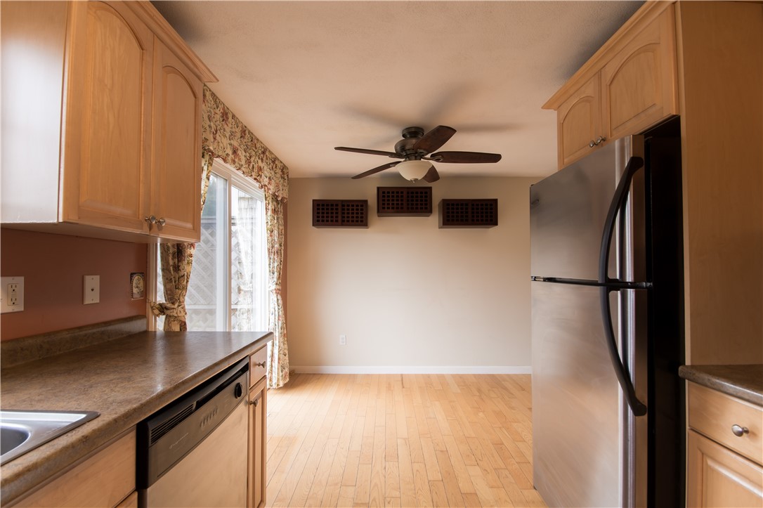 5804 Post Road, Unit 8 Warwick, RI 02818 - Photo 4 of 17