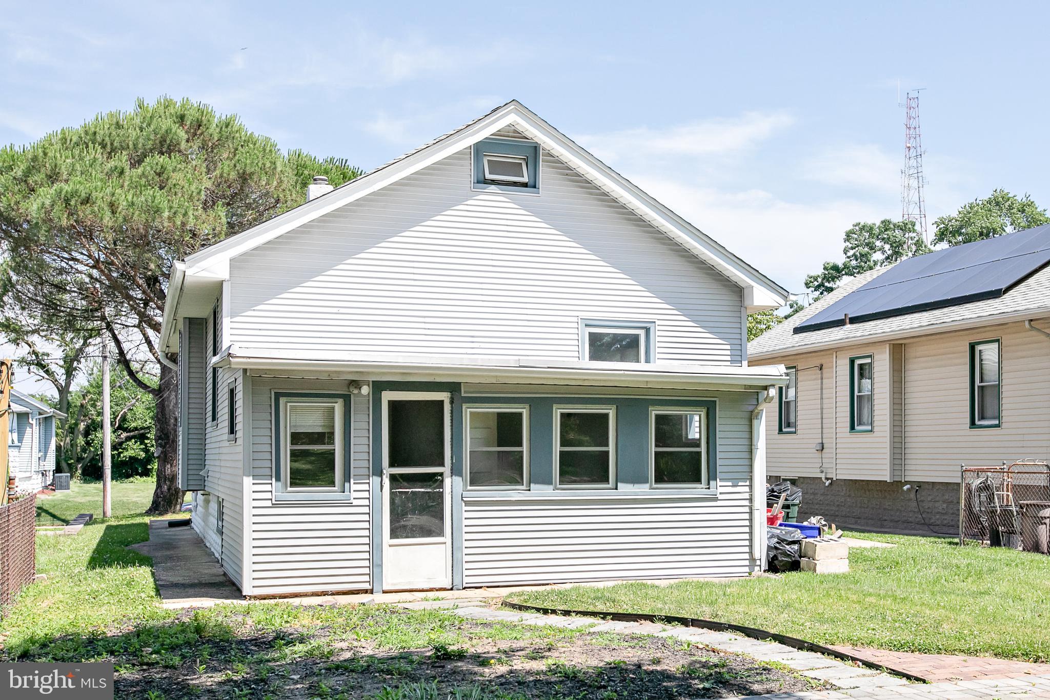 34 Valley Road Mount Ephraim, NJ 08059 - Photo 35 of 39 a front view of a house with a yard