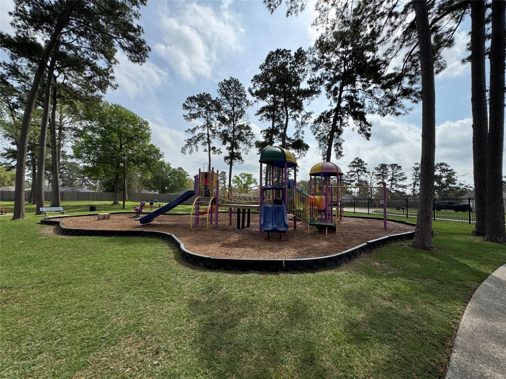 3419 Acorn Springs Lane Spring, TX 77389 - Photo 22 of 24 a swimming pool with lots of trees