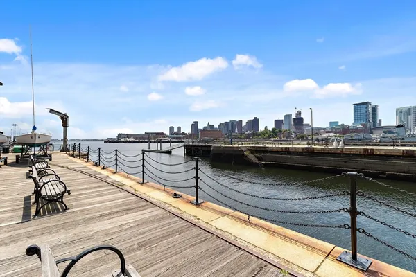 $2,975 | 33 3rd Avenue, Unit U214, Boston, MA 02129