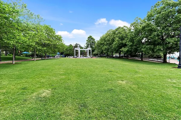 $2,975 | 33 3rd Avenue, Unit U214, Boston, MA 02129