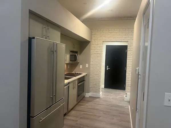 $2,975 | 33 3rd Avenue, Unit U214, Boston, MA 02129