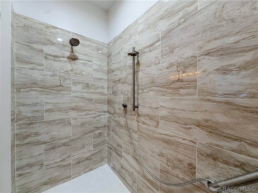 6687 West 7 Rivers Drive Crystal River, FL 34429 - Photo 34 of 68