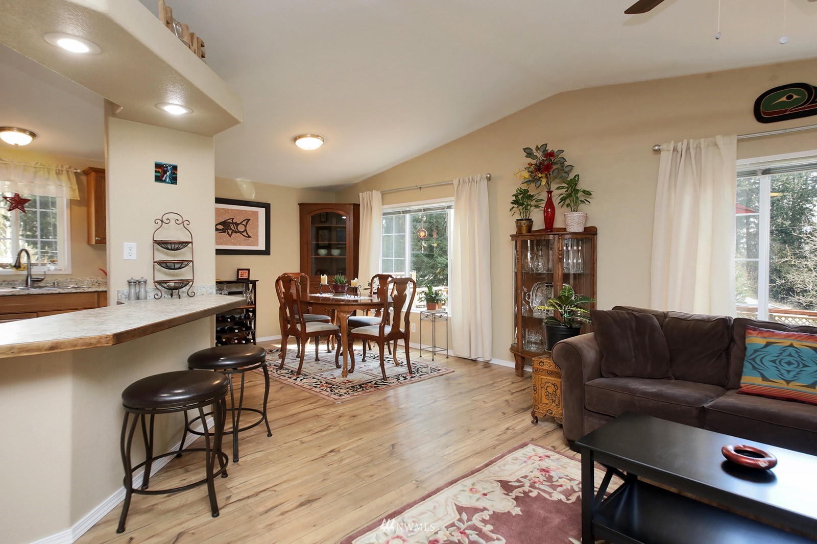 7882 Decatur Avenue Clinton, WA 98236 - Photo 12 of 37 Gallery Image 12