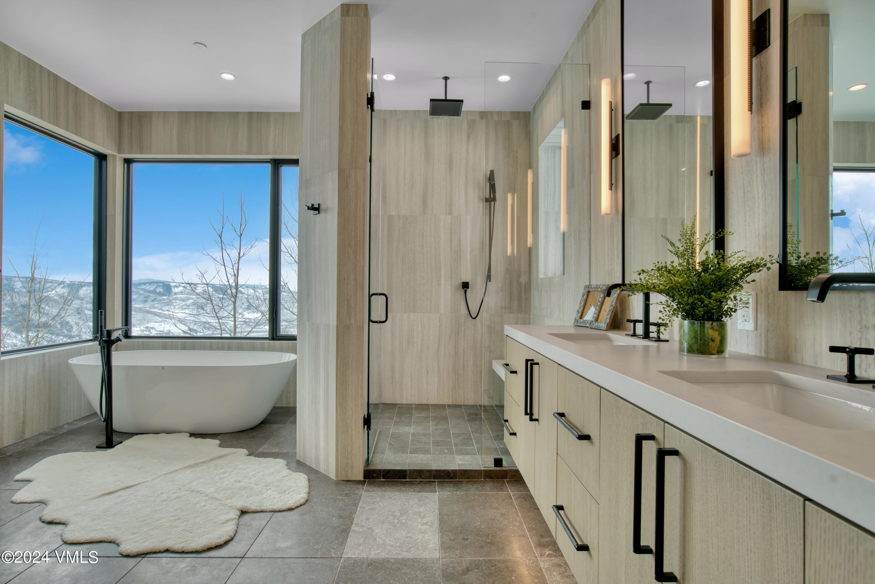 643 Chiming Bells Avon, CO 81620 - Photo 23 of 39 643 Chiming Bells winter primary bath