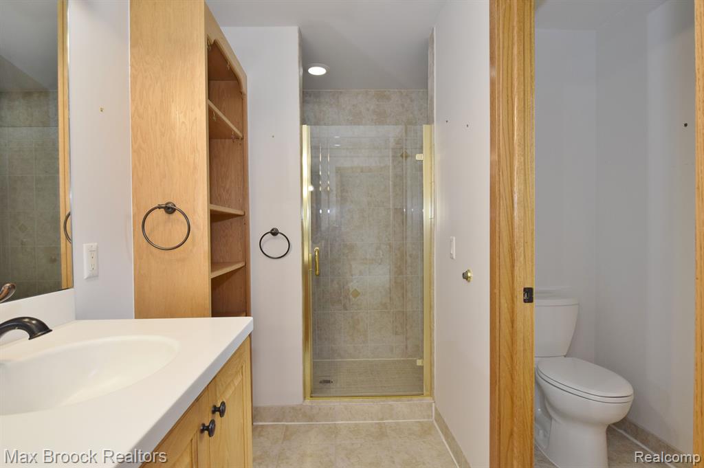 1615 Dutton Road Rochester Hills, MI 48306 - Photo 39 of 50