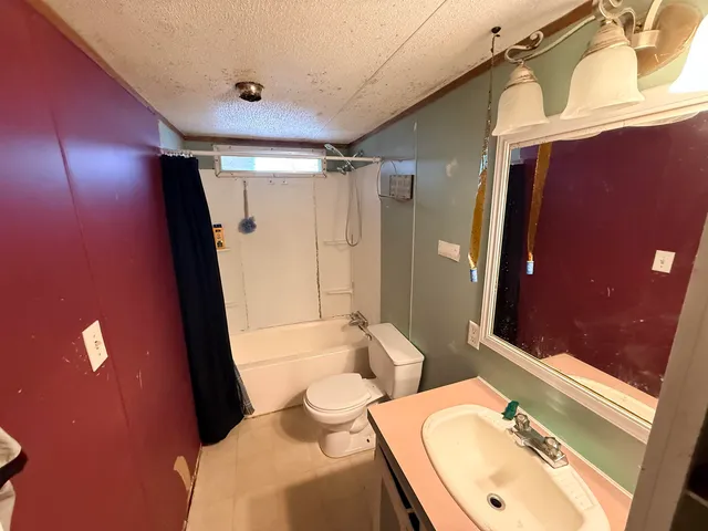 $69,000 | 9 McCusker Place, Claremont, NH 03743