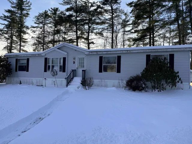 $69,000 | 9 McCusker Place, Claremont, NH 03743