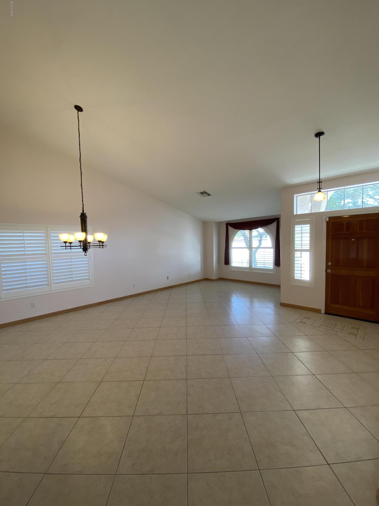 6831 West Rifle Way Tucson, AZ 85743 - Photo 4 of 17