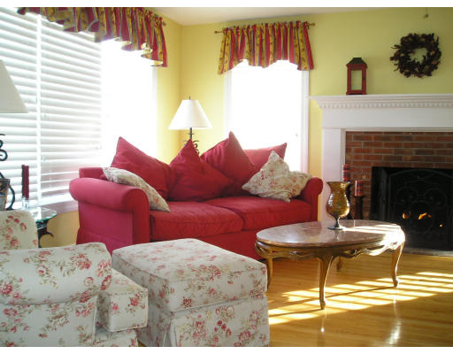 3 Amber Road Westminster, MA 01473 - Photo 2 of 24 Gallery Image 2